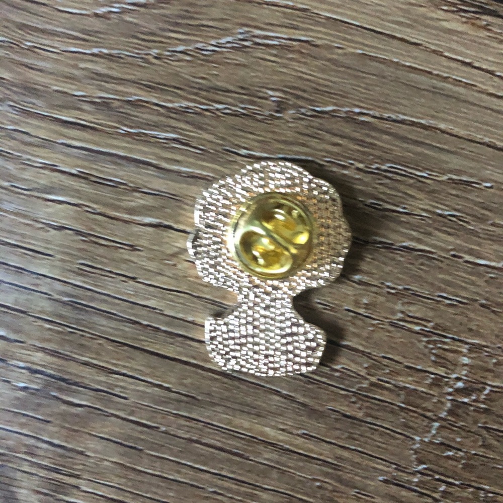 NWT COCO CHANEL Likeness Enamel & Metal Pin - Picture 4 of 8